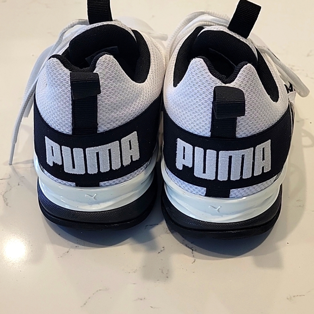 Puma Men's White and Black Athletic Shoes Sz 9.5